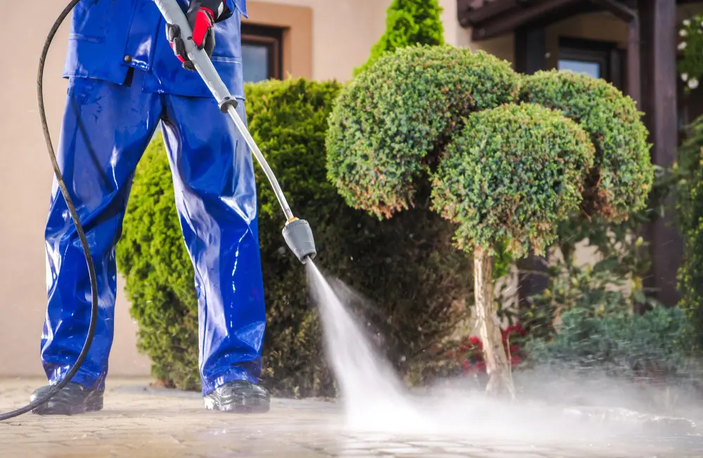 Pressure Washing for HOAs and Community Associations in Richmond